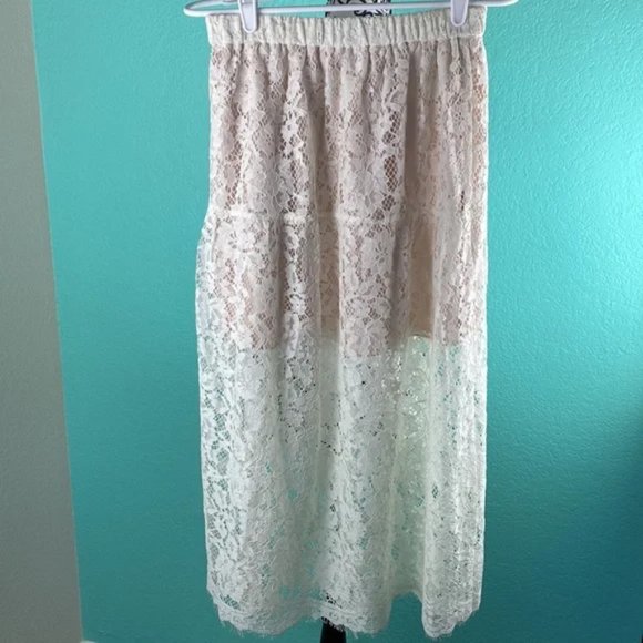 Wilfred Aritzia Lace White Lined Sheer Bohemian Maxi Skirt M - Picture 4 of 9